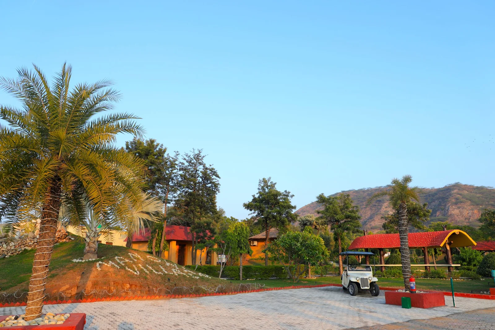 Manohar Villas Resort