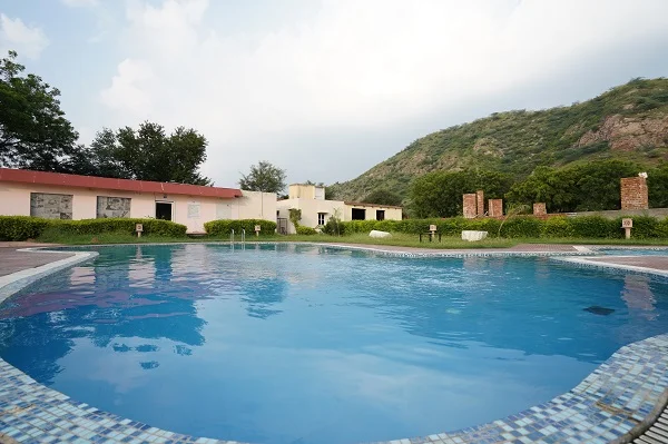 Swimming Pool Manohar Villas